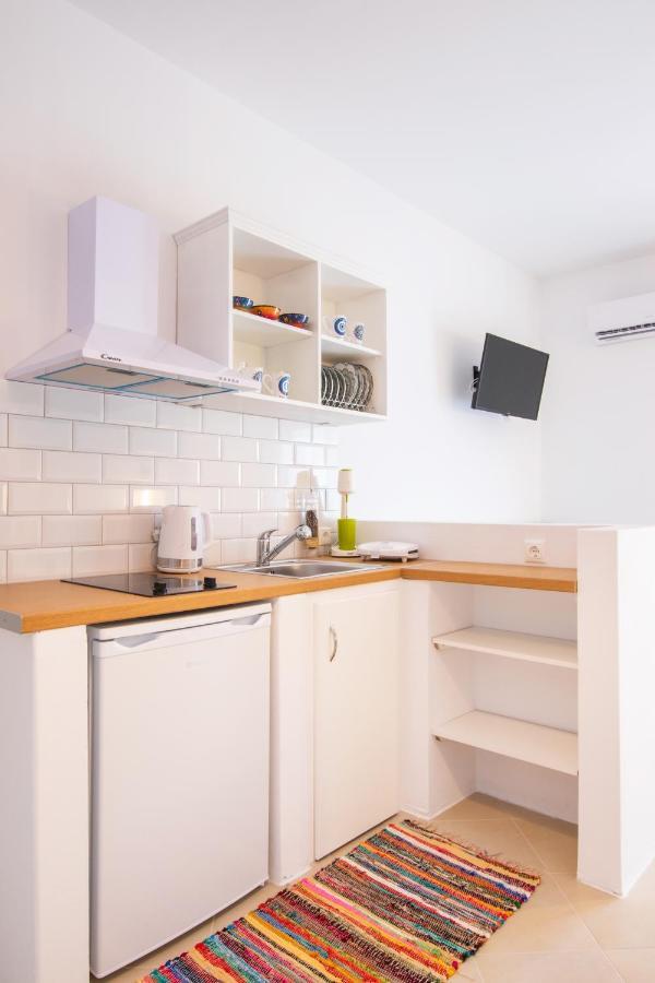 Anemos Guest Apts Kárpathosz Kültér fotó