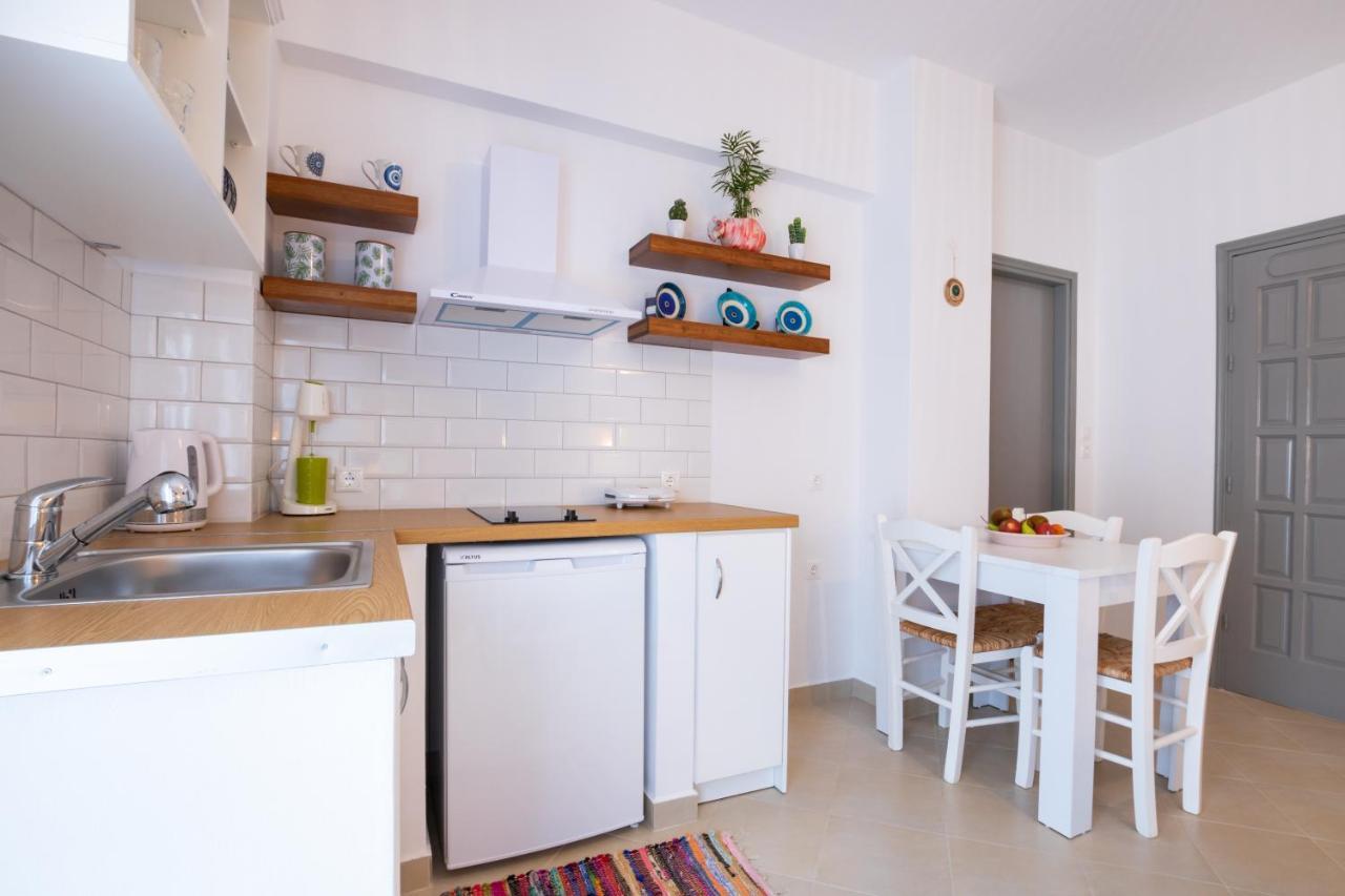 Anemos Guest Apts Kárpathosz Kültér fotó