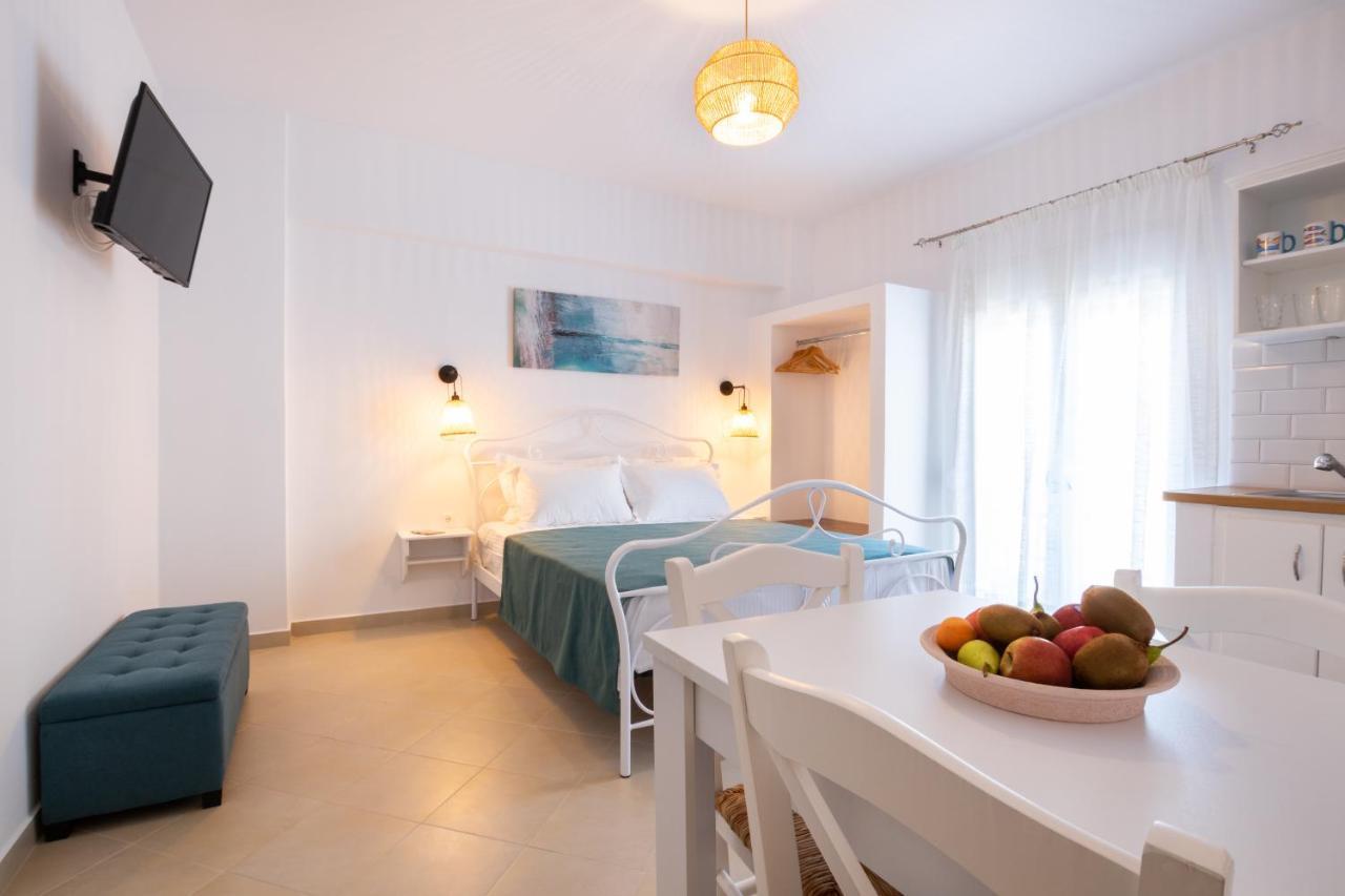 Anemos Guest Apts Kárpathosz Kültér fotó